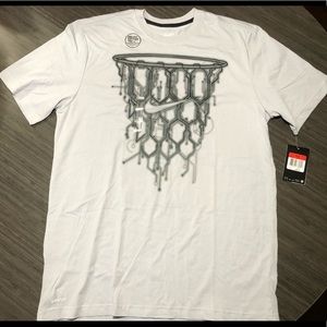 NWT Nike Basketball Hoop T-Shirt Sz L